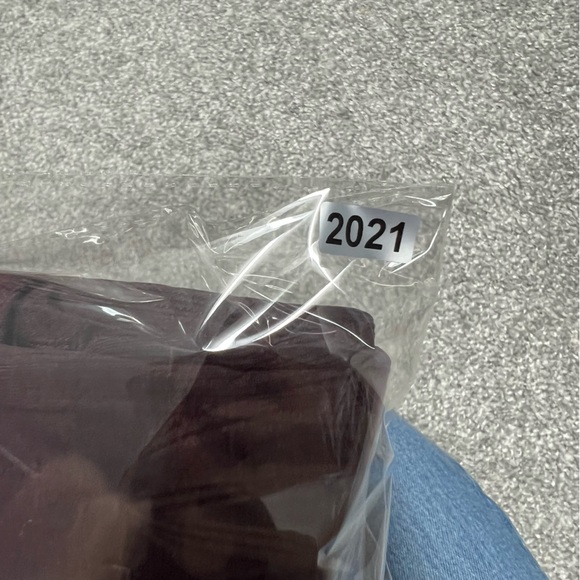 Lululemon Pants Women's 4 Maroon Ebb And Flow Crop Athletic Workout Gym Leggings - Picture 9 of 9